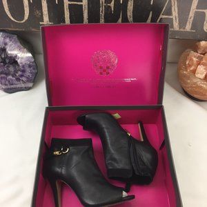 Vince Camuto Suede Kevia Boot Black Heel Gold zip